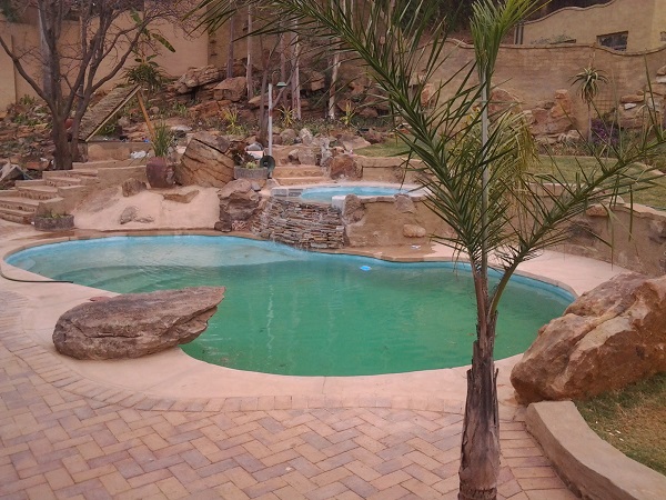 leaking swimming pool